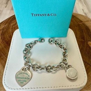 Tiffany Round Link Bracelet with Blue Enamel Return to Tiffany Heart Charm